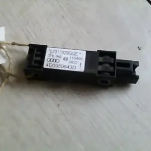 AUDI A8 94.06-02.12 ütközés érzékelő bontott alkatrész Kihagyhatatlan ajánlat