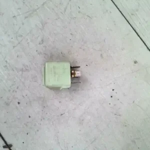 Outlet BMW E36 89-00 Relé bontott alkatrész
