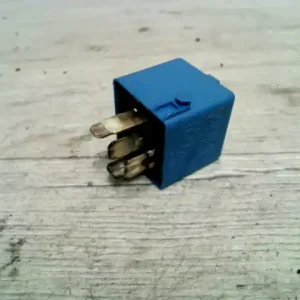 BMW E36 89-00 Relé bontott alkatrész Azonnali szállítás