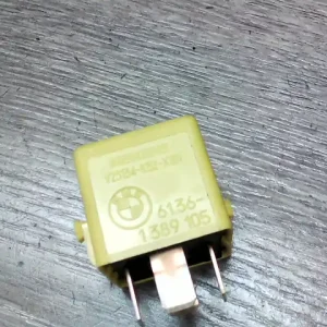 BMW E36 89-00 Relé 1.6i sárga bontott alkatrész Legkelendőbb