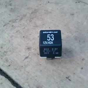 Azonnali szállítás BMW E36 89-00 Klíma relé bontott alkatrész