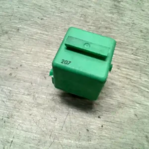 BMW E36 89-00 Relé bontott alkatrész Csak ma