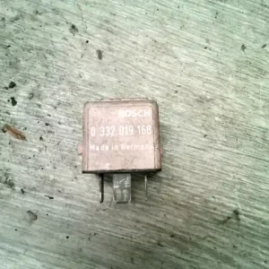 Szezonális akció BMW E39 95-03 Relé bontott alkatrész