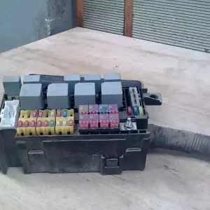 CHEVROLET KALOS Biztosítéktábla bcm bsi bsm sam gem modul motortér bontott alkatrész Árengedmény