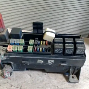 Vásárlói kedvenc CHRYSLER PT CRUISER 99-06 Biztosítéktábla bcm bsi bsm sam gem modul motortér bontott alkatrész