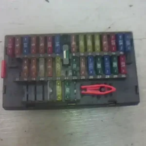 CITROEN BERLINGO 96-02 Biztosítéktábla bcm bsi bsm sam gem modul utastér 1.8ibontott alkatrész Expressz szállítás