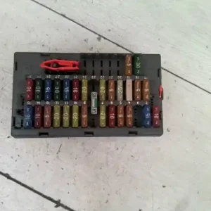 Legjobb ár CITROEN BERLINGO 96-02 Biztosítéktábla bcm bsi bsm sam gem modul utastér 1.4i bontott alkatrész