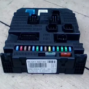 CITROEN C3 2002.04.01-2009.12.31 Biztosítéktábla bcm bsi bsm sam gem modul utastér bontott alkatrész Rendeld meg most