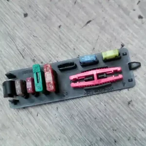 CITROEN C4 Picasso 2006.10.01-2010.10.31 Biztosítéktábla bcm bsi bsm sam gem modul1.2 benzines bontott alkatrész Újdonság