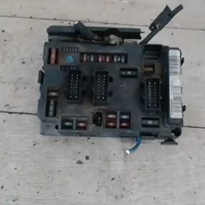 CITROEN C5 -04.09 Biztosítéktábla bcm bsi bsm sam gem modulbontott alkatrész Gyors kiszállítás