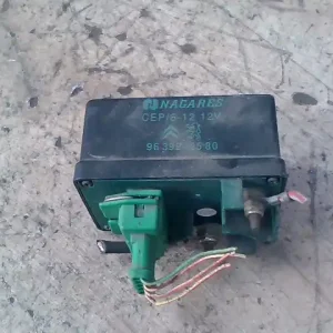 Azonnal elérhető CITROEN C5 -04.09 Izzítórelé 2.0d bontott alkatrész