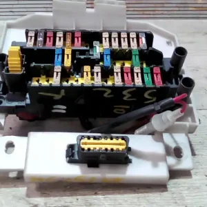 Ne maradj le CITROEN XSARA 00.11-04.12 Biztosítéktábla bcm bsi bsm sam gem modulbontott alkatrész