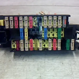 CITROEN XSARA 00.11-04.12 Biztosítéktábla bcm bsi bsm sam gem modul utastér utastérbontott alkatrész Kedvezményes ár