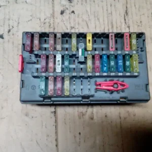 CITROEN XSARA 97.11-00.10 Biztosítéktábla bcm bsi bsm sam gem modul utastér bontott alkatrész Gyors kiszállítás