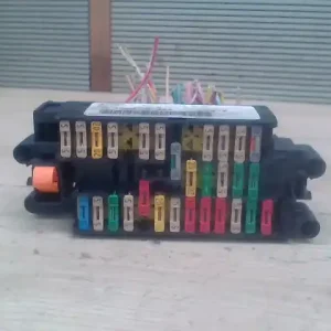 Végkiárusítás CITROEN XSARA 97.11-00.10 Biztosítéktábla bcm bsi bsm sam gem modul utastér 1.6i bontott alkatrész