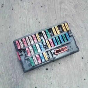 Korlátozott ajánlat CITROEN XSARA 97.11-00.10 Biztosítéktábla bcm bsi bsm sam gem modul utastér 5 ajtós bontott alkatrész