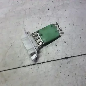 DACIA LOGAN 04.11-08.06 Fűtőmotor előtét ellenállás bontott alkatrész Különleges ajánlat