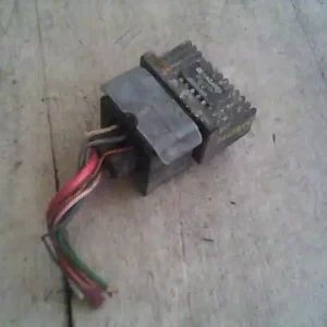 DACIA LOGAN 04.11-08.06 Izzítórelé bontott alkatrész Azonnal elérhető