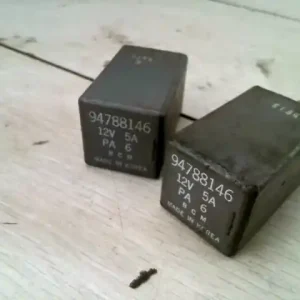 Szuper akció DAEWOO ESPERO Relé bontott alkatrész