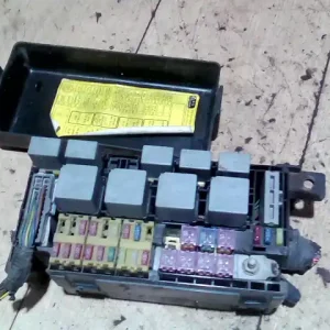 Akció DAEWOO KALOS Biztosítéktábla bcm bsi bsm sam gem modul1.2i bontott alkatrész