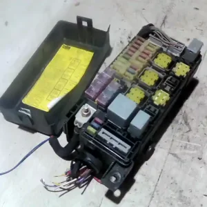 DAEWOO KALOS Biztosítéktábla bcm bsi bsm sam gem modul1.2i bontott alkatrész Szezonális akció