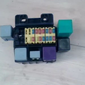 DAEWOO KALOS Biztosítéktábla bcm bsi bsm sam gem modul utastér 1.2i bontott alkatrész Gyors szállítás