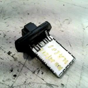 Kihagyhatatlan ajánlat DAEWOO KALOS Fűtőmotor előtét ellenállás1.2i bontott alkatrész