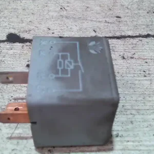 DAEWOO KALOS Relé bontott alkatrész Vedd meg most