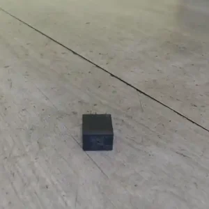 Olcsóbb DAEWOO LANOS -01 Relé bontott alkatrész