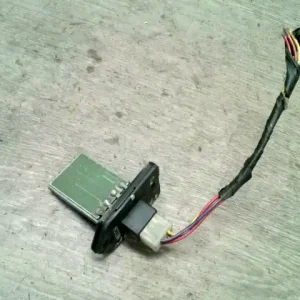 Expressz szállítás DAEWOO LANOS -01 Fűtőmotor előtét ellenállás1.6 b bontott alkatrész