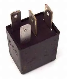 DAEWOO LANOS -01 Relé bontott alkatrész Kihagyhatatlan ajánlat