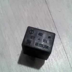 DAEWOO LANOS -01 Relé bontott alkatrész Gyors szállítás