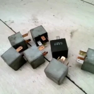 Szuper ajánlat DAEWOO LANOS 01- Relé bontott alkatrész