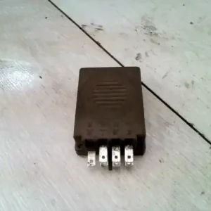 Szuper ajánlat DAEWOO NEXIA Relé bontott alkatrész