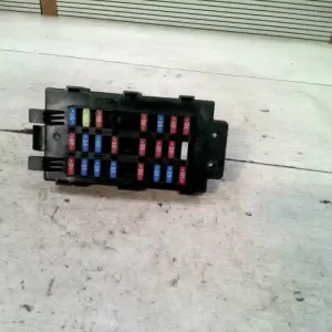 Bestseller DAEWOO NUBIRA 03-10 Biztosítéktábla bcm bsi bsm sam gem modul utastér 1.6i bontott alkatrész