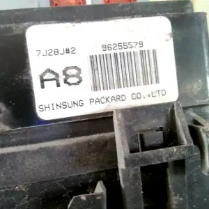 DAEWOO NUBIRA 97-99 Biztosítéktábla bcm bsi bsm sam gem modulbontott alkatrész Árengedmény