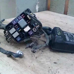 DAIHATSU Cuore 2007- (L276) Biztosítéktábla bcm bsi bsm sam gem modulbontott alkatrész Vedd meg online