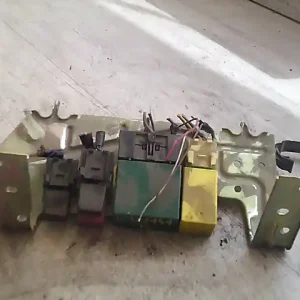 Kiárusítás FIAT BRAVA Biztosítéktábla bcm bsi bsm sam gem modulbontott alkatrész