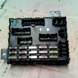 FIAT BRAVO Biztosítéktábla bcm bsi bsm sam gem modulbontott alkatrész Kedvezményes ár