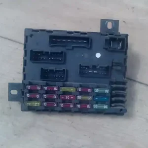 Csak ma FIAT BRAVO Biztosítéktábla bcm bsi bsm sam gem modul utastér 1.9jtd bontott alkatrész