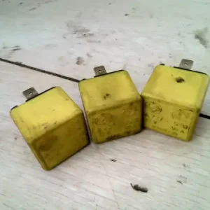 Vedd meg online FIAT BRAVO Relé bontott alkatrész