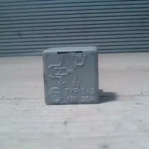 Újdonság FIAT CINQUECENTO Relé bontott alkatrész