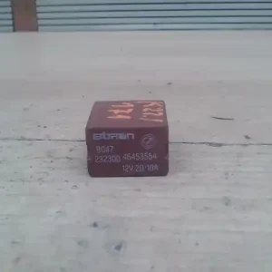 Végkiárusítás FIAT MAREA Relé bontott alkatrész