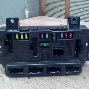 Alacsony ár FIAT Panda 03-11 Biztosítéktábla bcm bsi bsm sam gem modul utastér bontott alkatrész