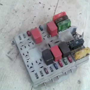 Kihagyhatatlan ajánlat FIAT PUNTO I. Biztosítéktábla bcm bsi bsm sam gem modulbontott alkatrész