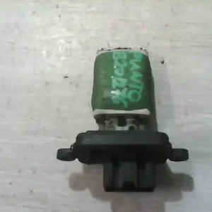 Vedd meg most FIAT PUNTO I. Fűtőmotor előtét ellenállás bontott alkatrész