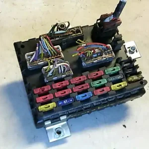 Alacsony ár FIAT PUNTO I. KABRIO Biztosítéktábla bcm bsi bsm sam gem modulbontott alkatrész