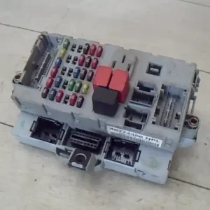 Árengedmény FIAT PUNTO II. Biztosítéktábla bcm bsi bsm sam gem modulbontott alkatrész