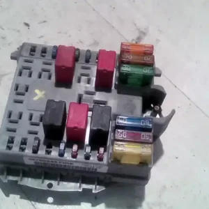 Vedd meg online FIAT PUNTO II. Biztosítéktábla bcm bsi bsm sam gem modul1.2i bontott alkatrész