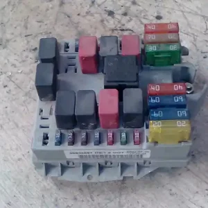 FIAT PUNTO III. Biztosítéktábla bcm bsi bsm sam gem modul motortér 1.3multijet bontott alkatrész Szuper akció